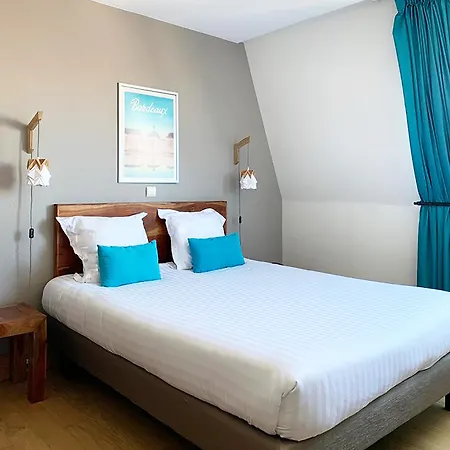 Victoria Garden Centre Apartahotel Burdeos