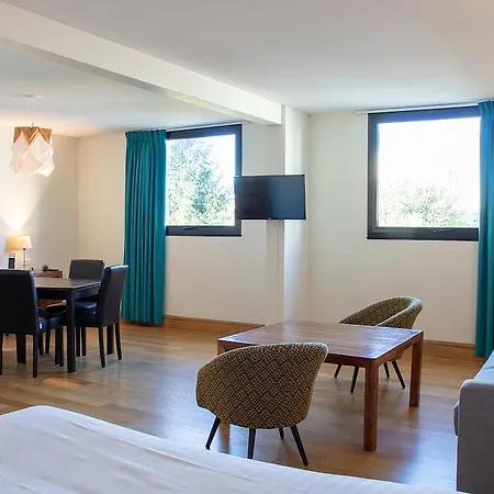 Apartmanhotel Victoria Garden Centre 3*